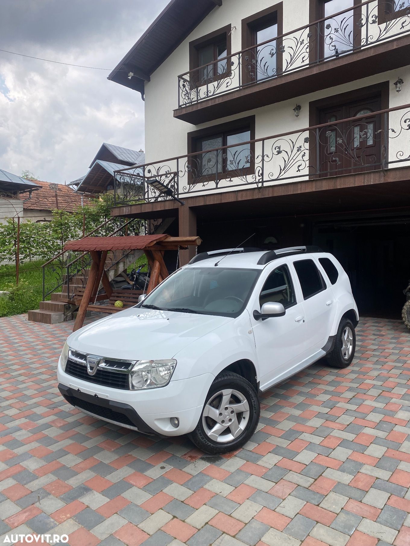 Dacia Duster 1.5 dCi 4x2 Laureate - 1