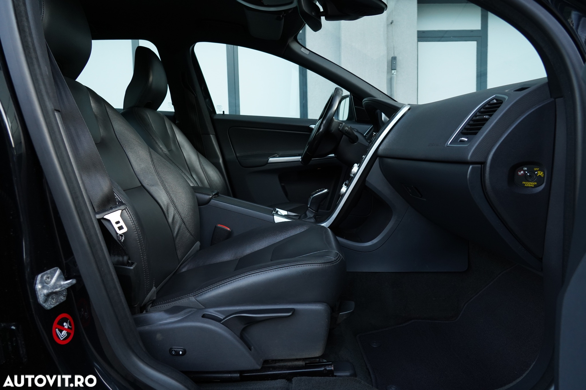 Volvo XC 60 D5 AWD Aut. Summum - 16