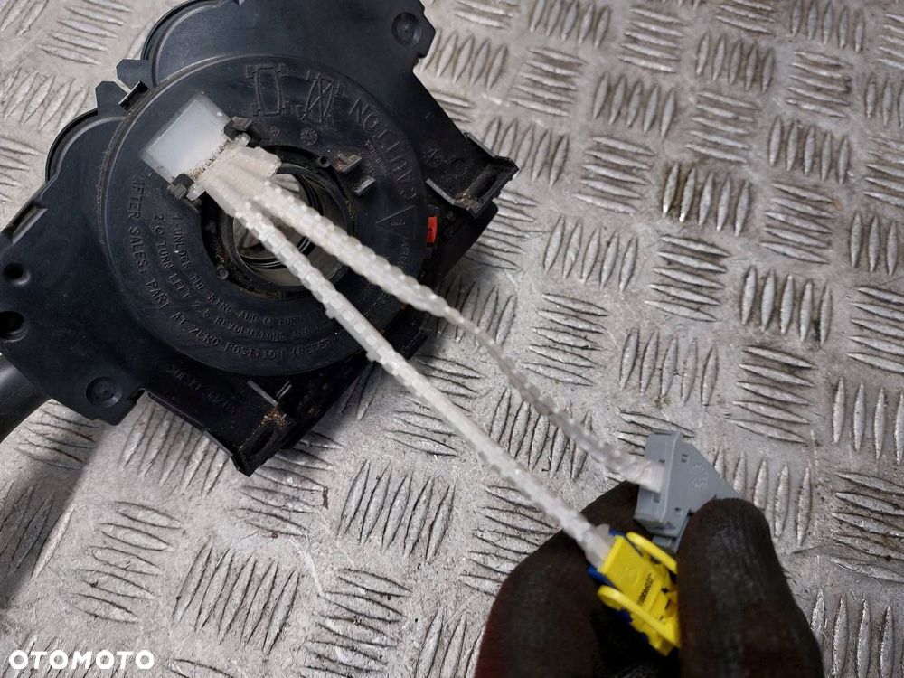 MANETKA PRZEŁĄCZNIK ZESPOLONY TAŚMA SYGNAŁU PEUGEOT 308 I 96640444XT - 2