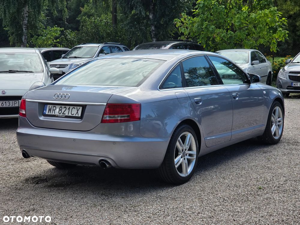 Audi A6 Limousine 2.4 - 25