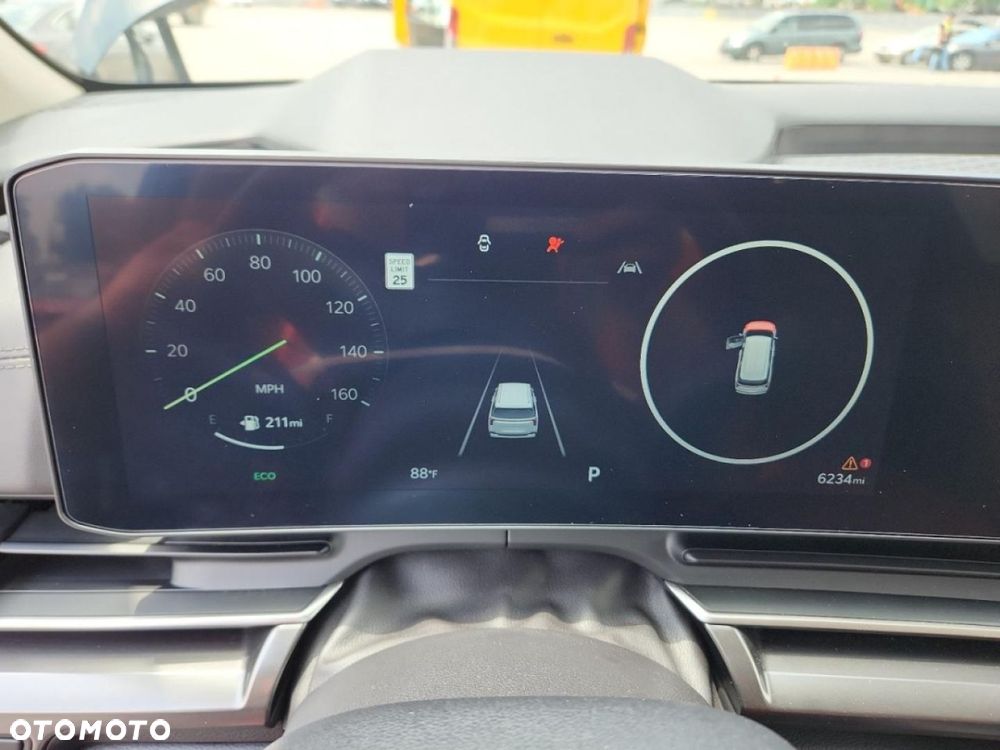 Kia Carnival - 11
