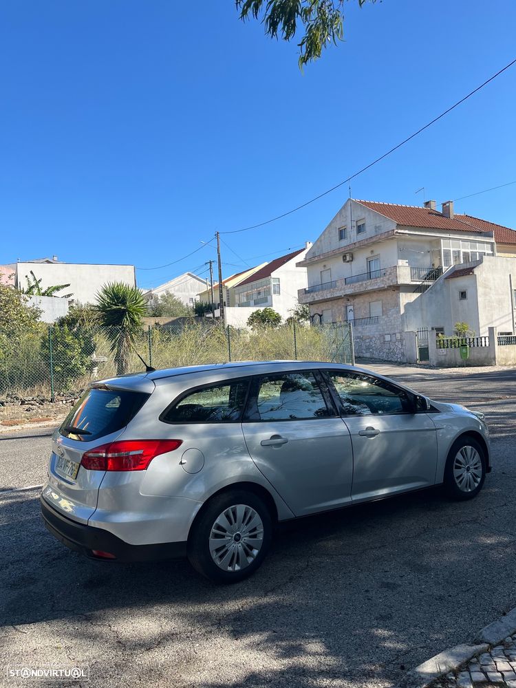 Ford Focus SW 1.5 TDCi Trend ECOnetic - 6