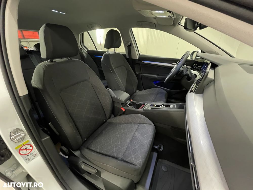 Volkswagen Golf 1.5 eTSI MHEV 150CP DSG Life - 12