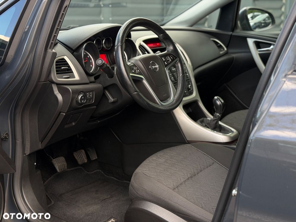 Opel Astra 1.4 Turbo - 9