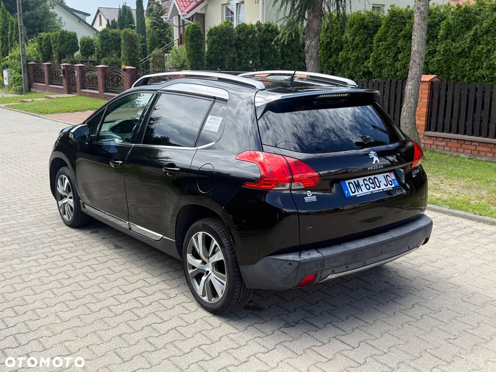 Peugeot 2008 1.6 e-HDi Allure S&S - 9