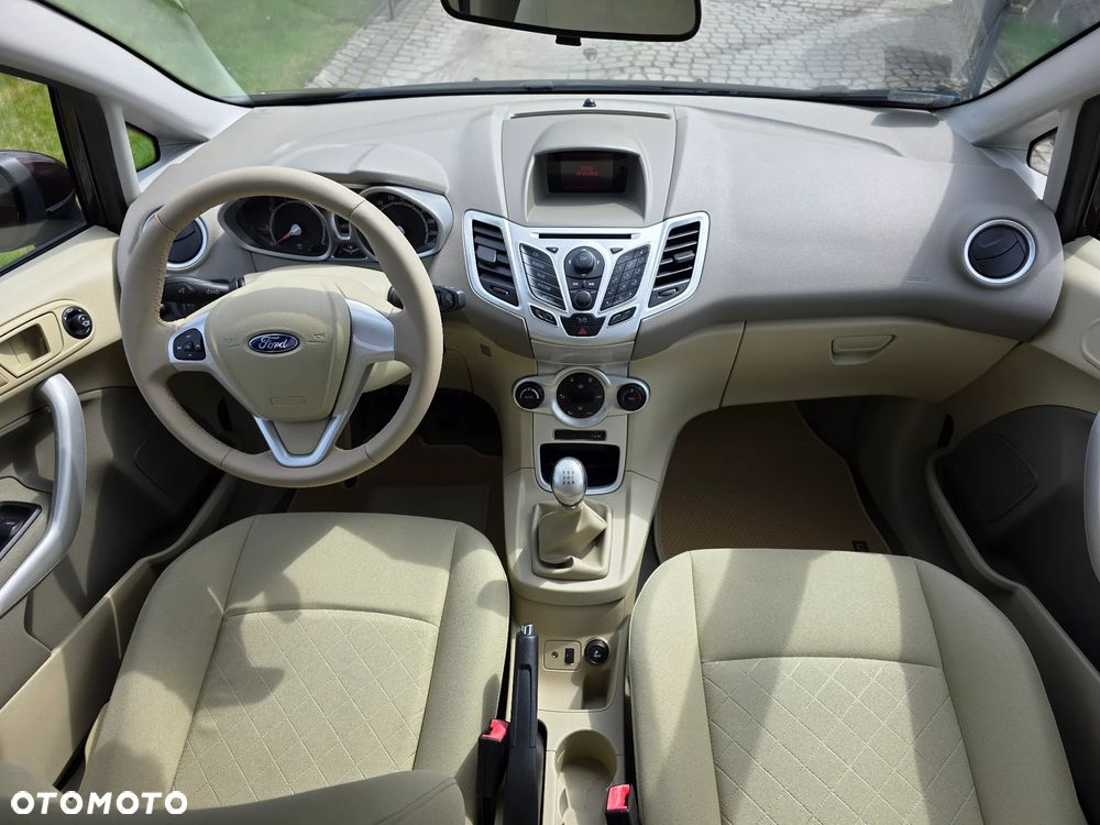 Ford Fiesta 1.4 Ghia - 16