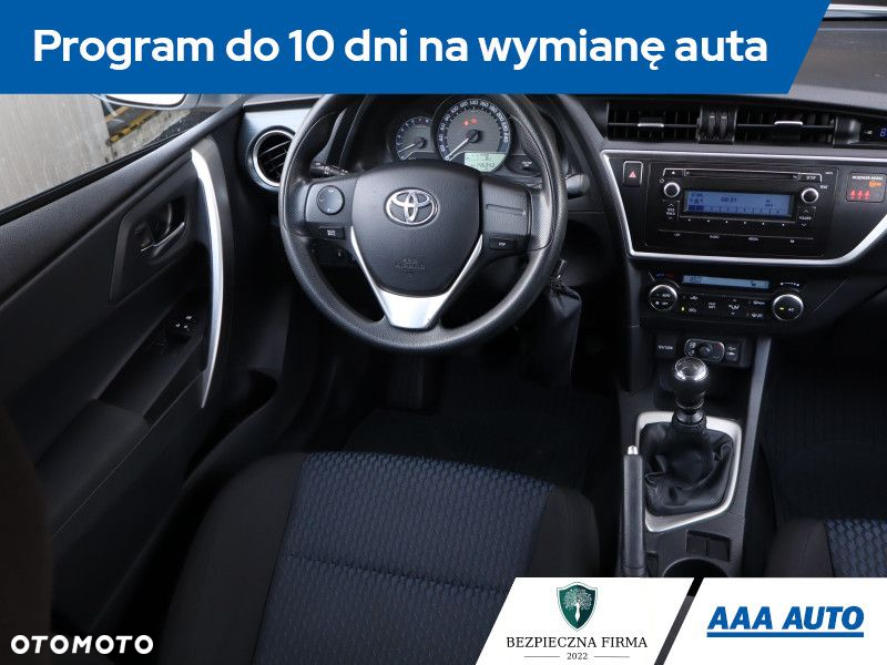 Toyota Auris - 8