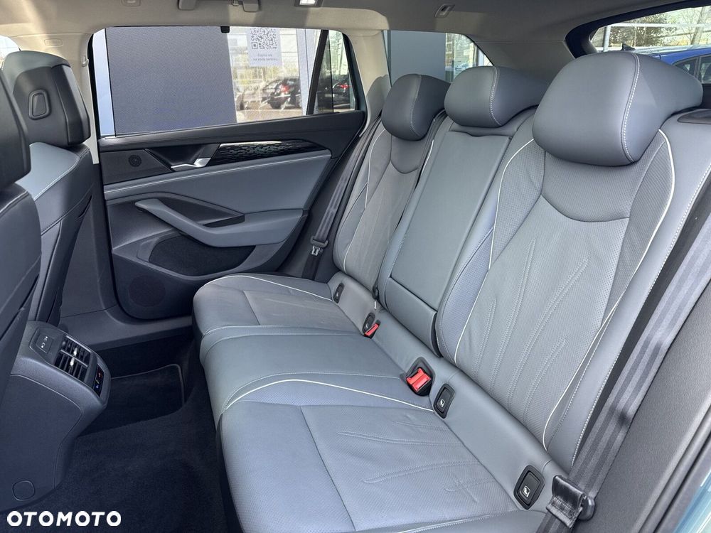 Volkswagen Passat Variant 2.0 TDI EVO Elegance DSG - 15