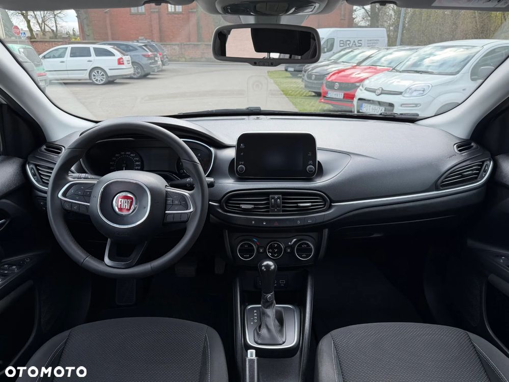 Fiat Tipo 1.6 MultiJet DCT Lounge - 11