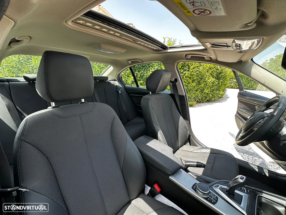 BMW 330 e iPerformance - 14