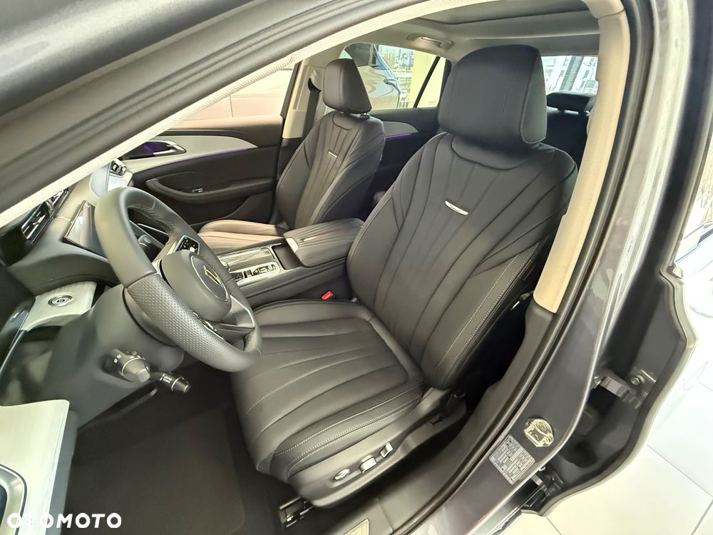 Hongqi H5 2.0T Deluxe - 9