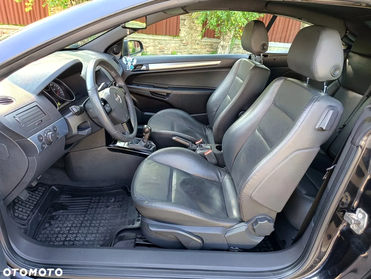 Opel Astra Twin Top 1.9 CDTI Cosmo - 21