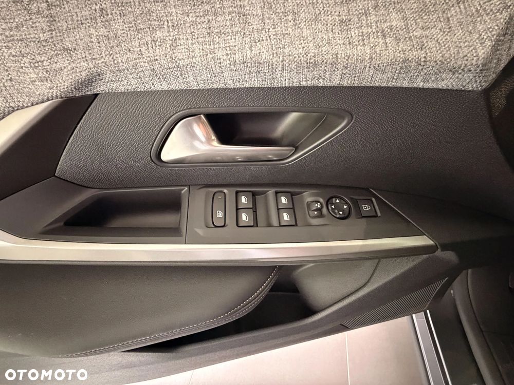 Peugeot 3008 1.2 PureTech mHEV Allure e-DCS6 - 10