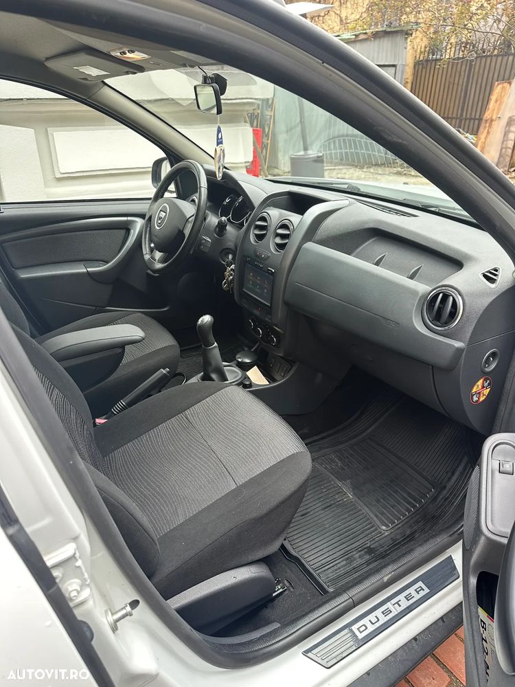 Dacia Duster 1.6 4x2 Laureate - 5
