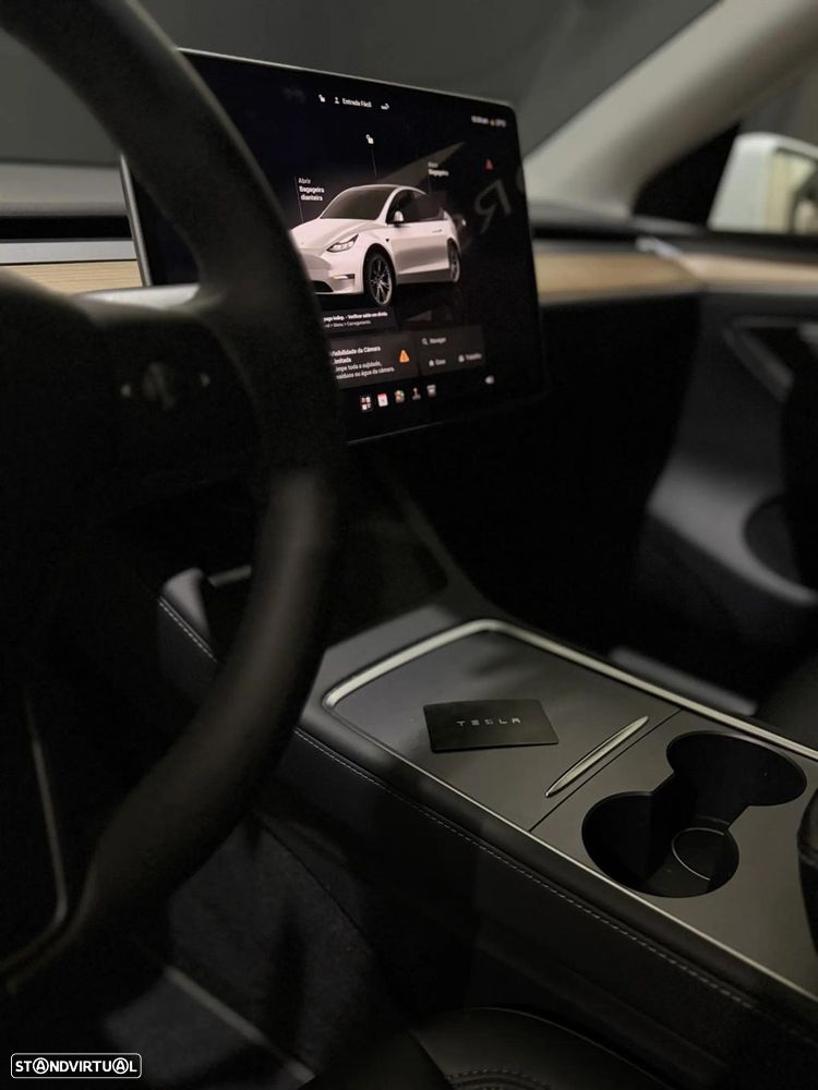 Tesla Model Y Long Range Dual Motor AWD - 47