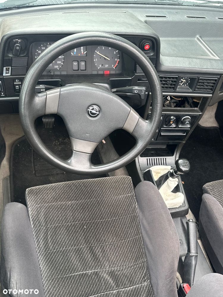 Opel Kadett - 14