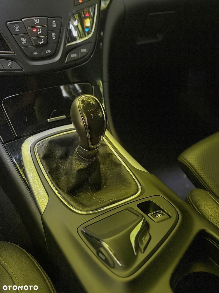 Opel Insignia - 19