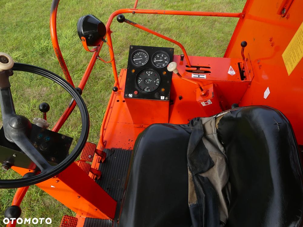 Bizon KOMBAJN ZBOŻOWY BIZON SUPER Z-056 - 11