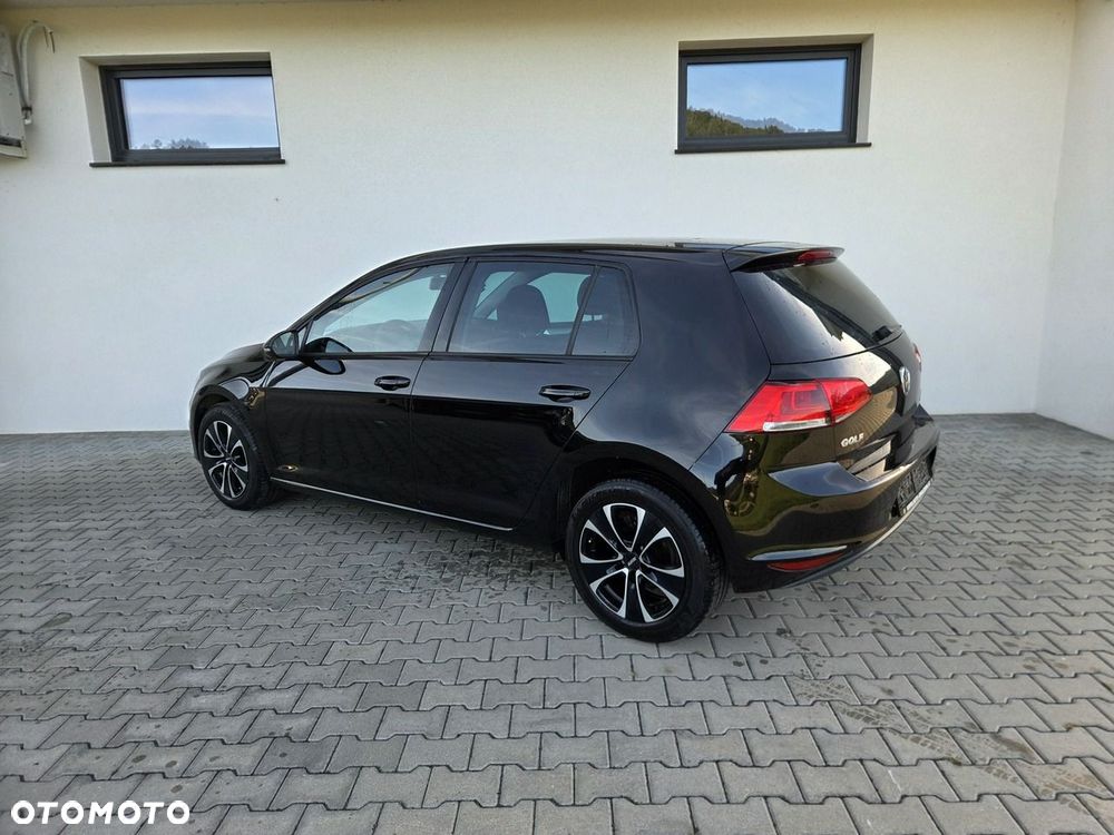 Volkswagen Golf - 17