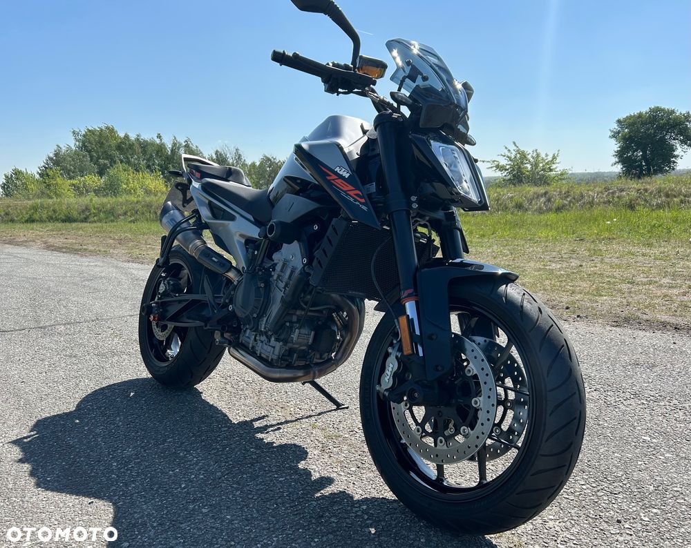 KTM Duke 790 - 16