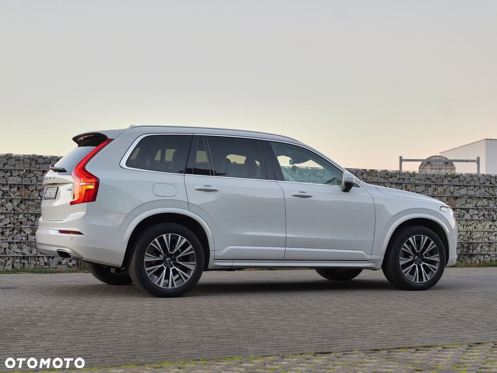 Volvo XC 90 - 7