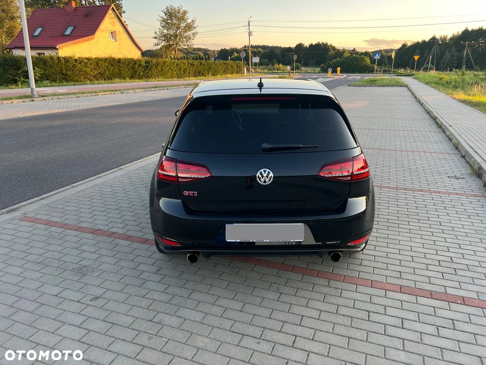 Volkswagen Golf 2.0 TSI BMT GTI Performance - 5