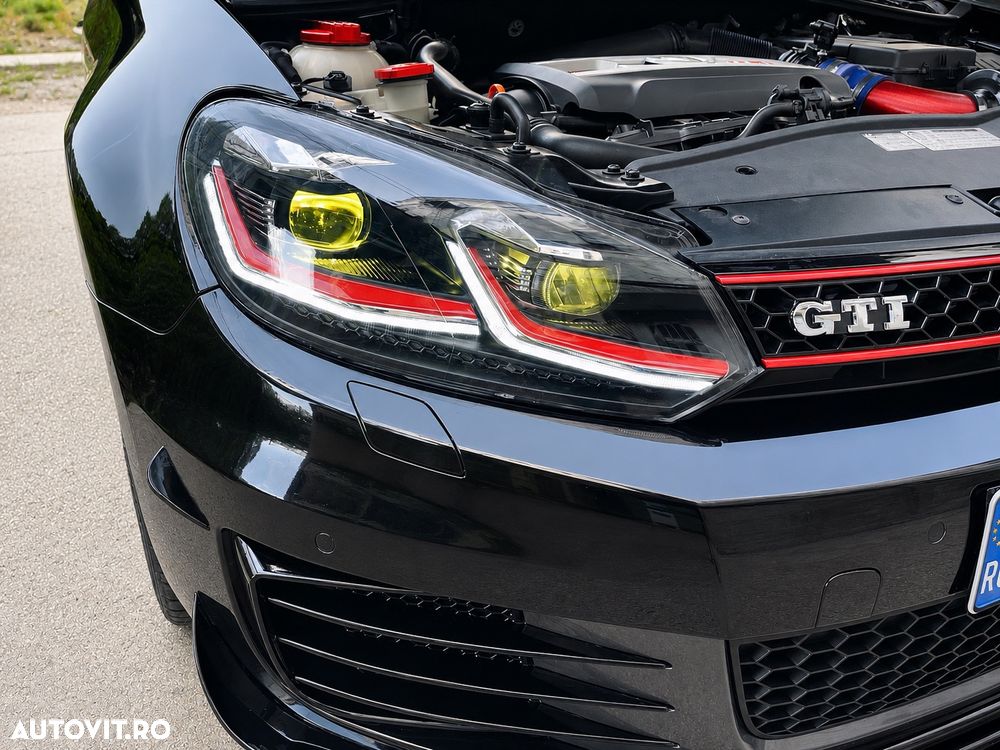 Volkswagen Golf 2.0 R - 7