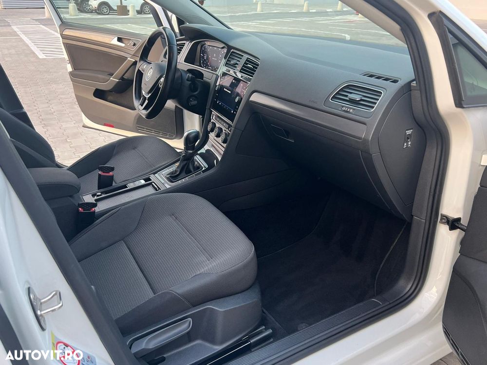 Volkswagen Golf 2.0 BlueTDI DSG Comfortline - 8