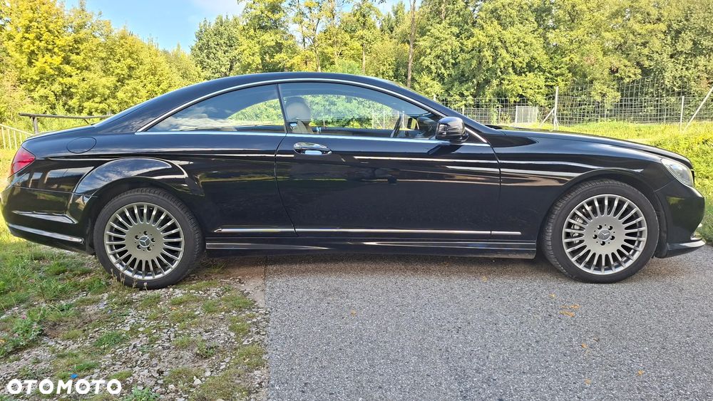 Mercedes-Benz CL 500 4-Matic BlueEff - 11