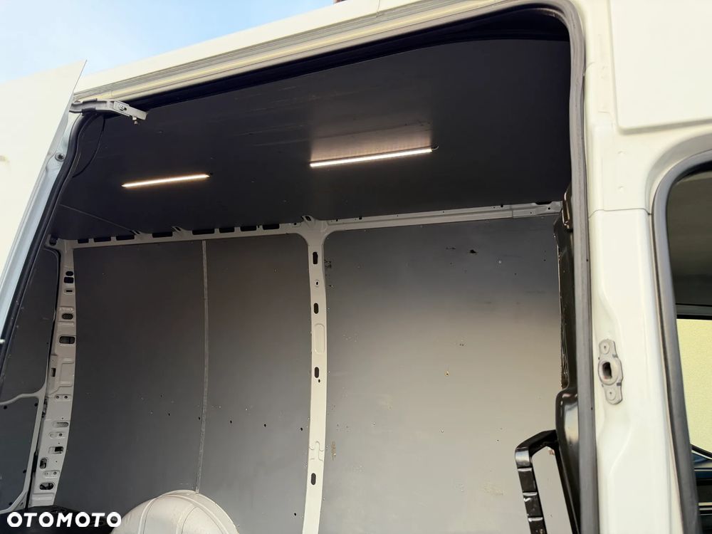 Iveco Daily L3H2 HI-MATIC - 9