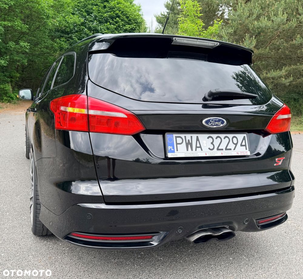 Ford Focus 2.0 EcoBoost ST-2 - 9