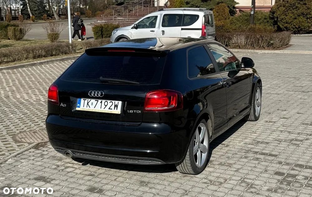 Audi A3 3-drzwiowe 1.6 TDI DPF Ambition - 5