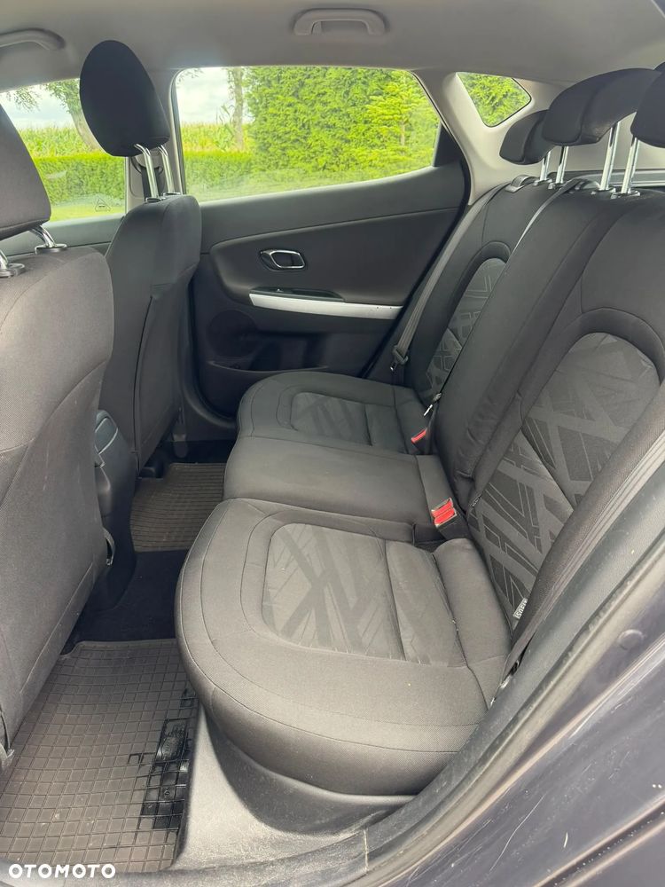 Kia Ceed - 23