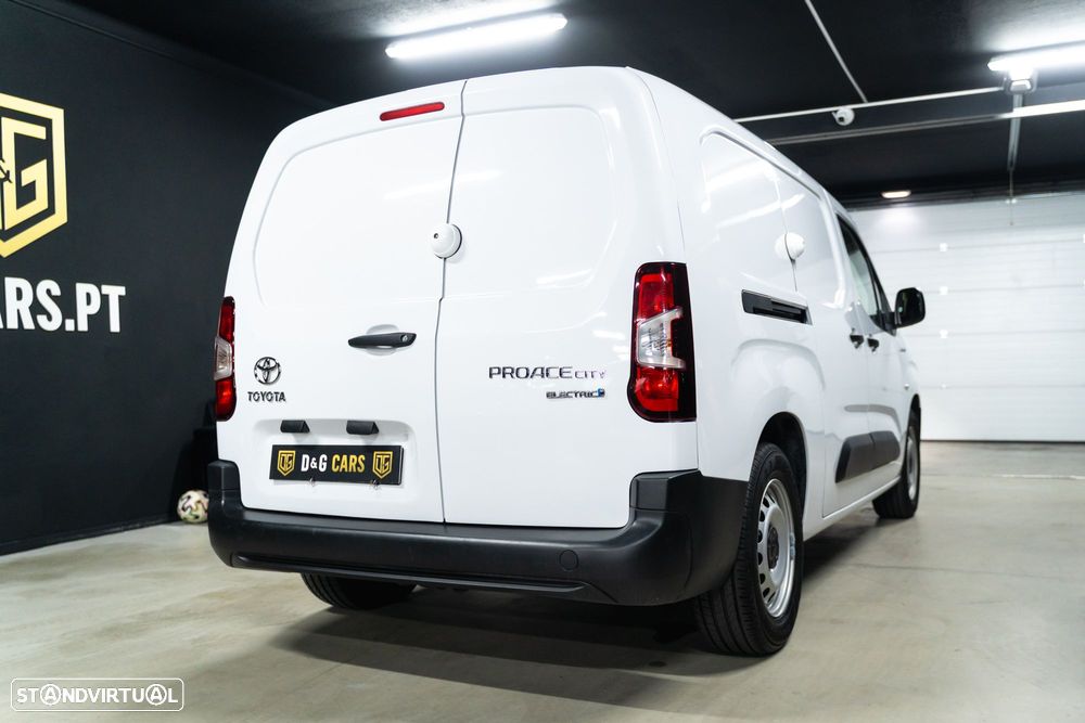 Toyota Proace City - 16