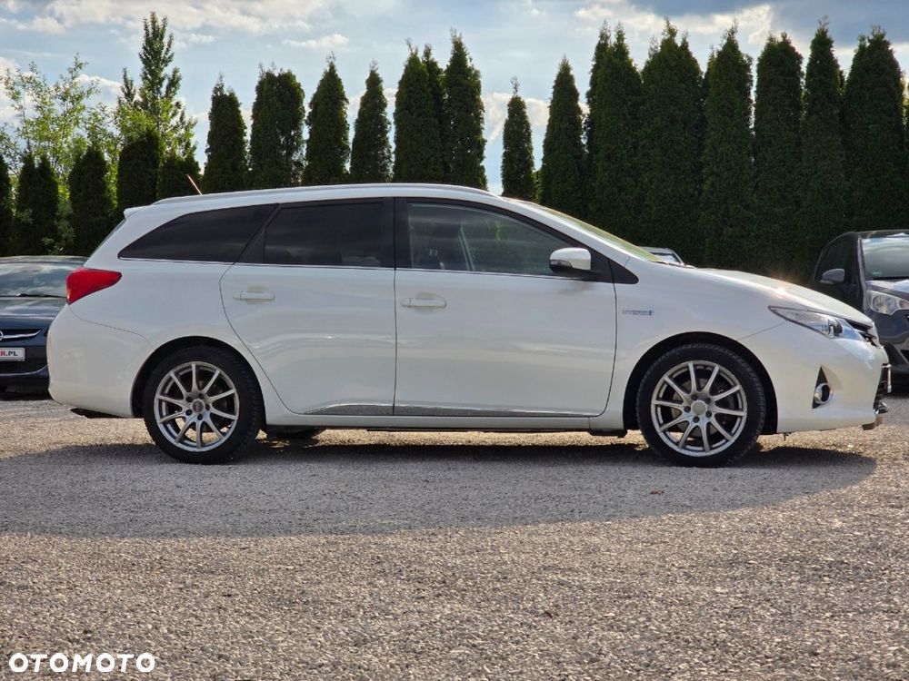 Toyota Auris - 11