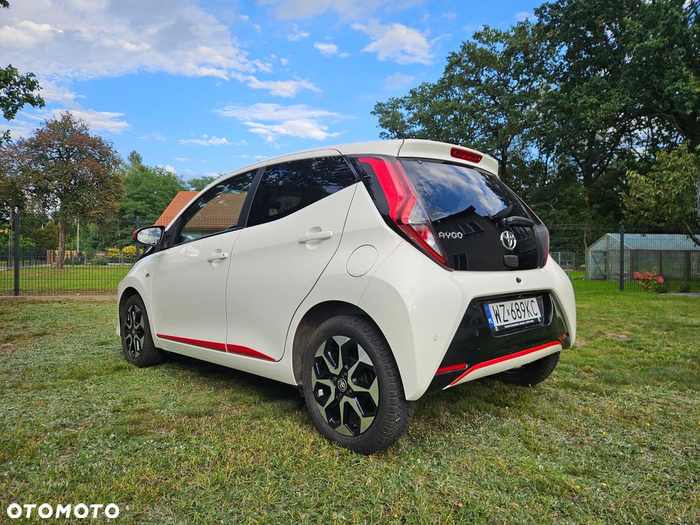 Toyota Aygo x-play - 6