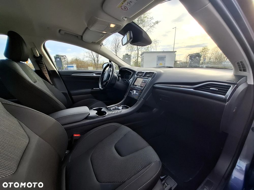 Ford Mondeo 2.0 EcoBlue Titanium - 21