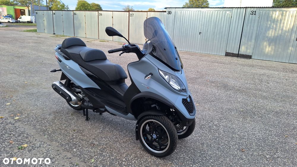 Piaggio MP-3 - 13