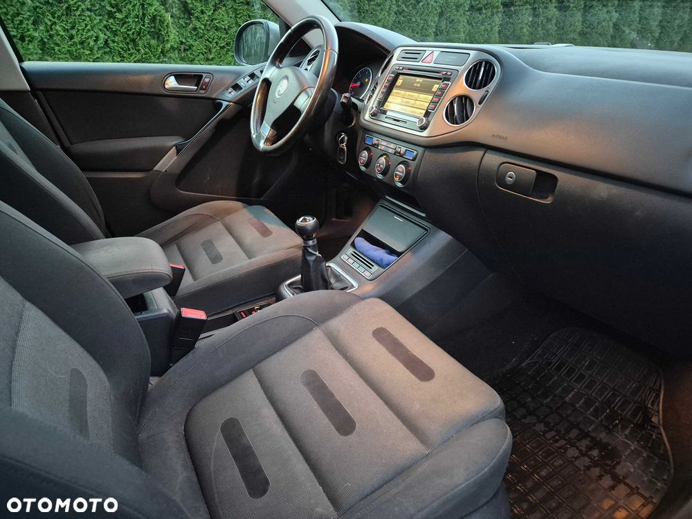 Volkswagen Tiguan - 7