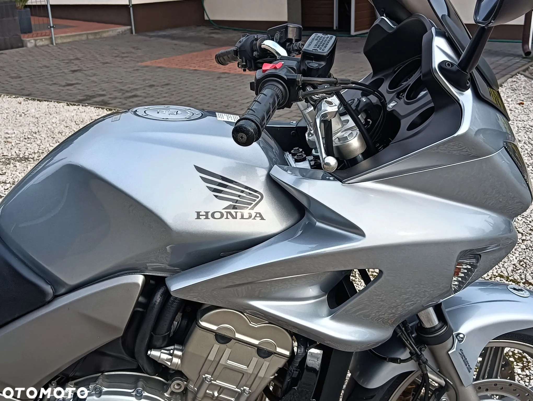 Honda CBF - 21