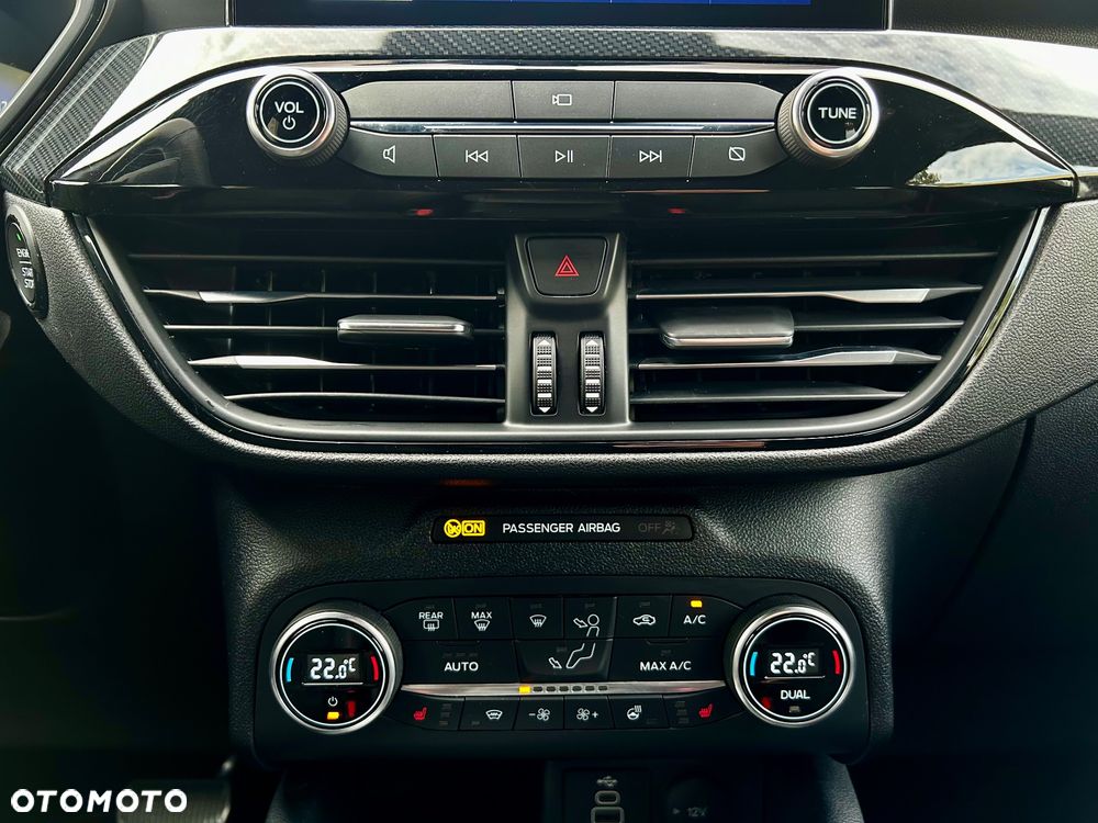 Ford Kuga 2.5P PHEV FWD ST-Line X - 18