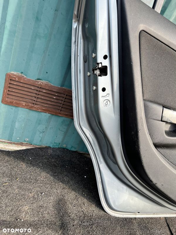 DRZWI LEWE TYLNE lewy tył OPEL CORSA D LIFT Kod lakieru Z179 - 8