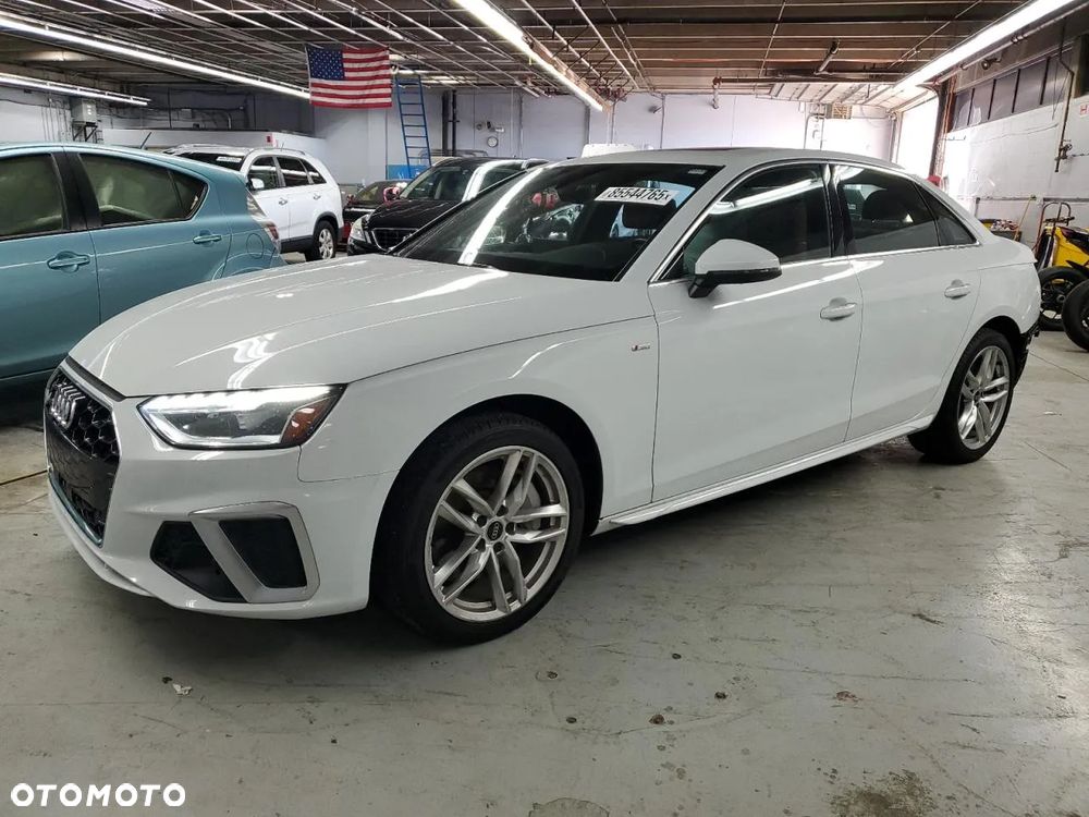 Audi A4 Limousine - 3