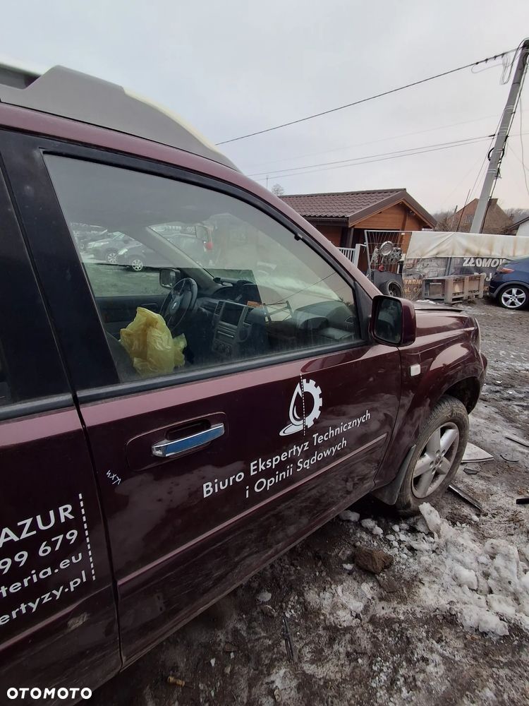 NISSAN X-TRAIL T30 01- DRZWI PRAWY PRZOD KX4 - 2