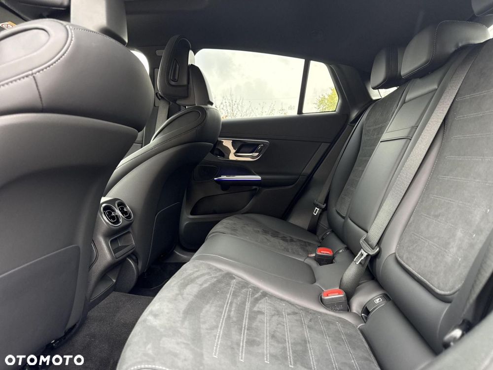 Mercedes-Benz GLC - 13