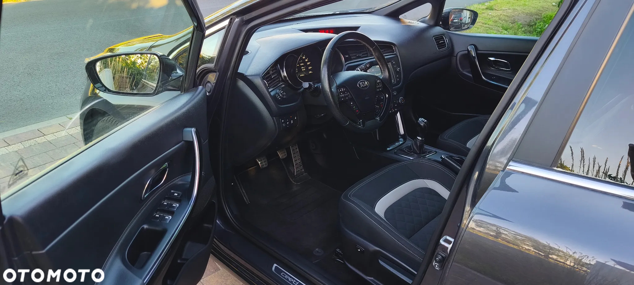 Kia Ceed 1.6 CRDi 136 ISG GT Line - 2