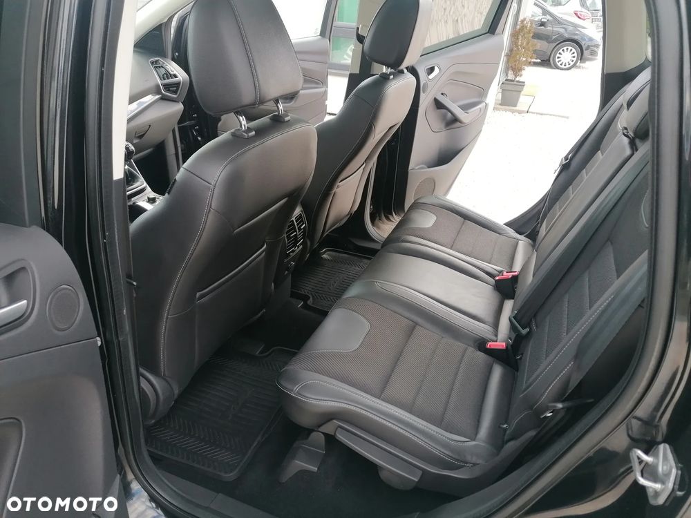 Ford Kuga 2.0 TDCi 4WD Titanium Plus - 30