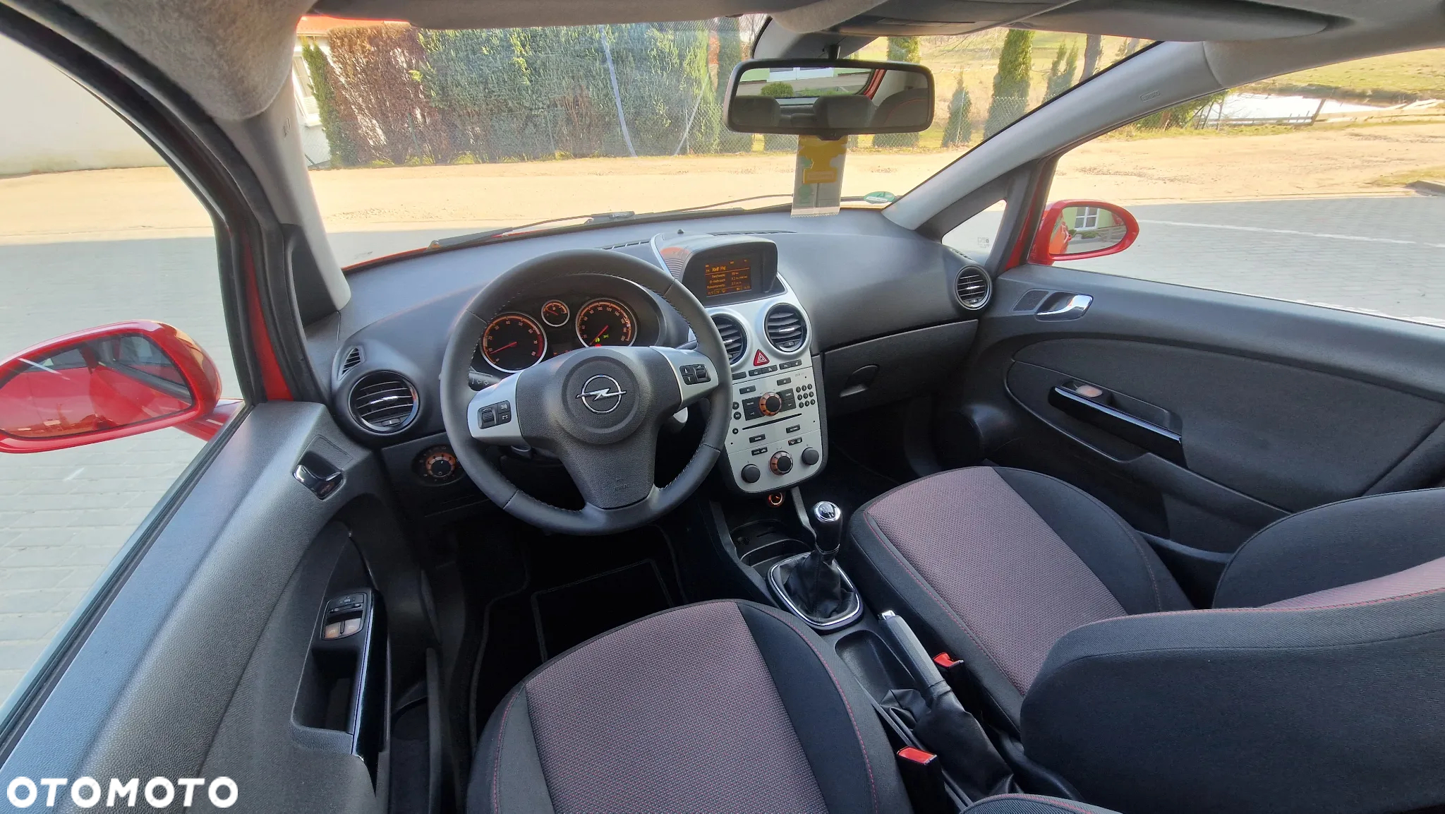 Opel Corsa 1.4 16V Cosmo - 29