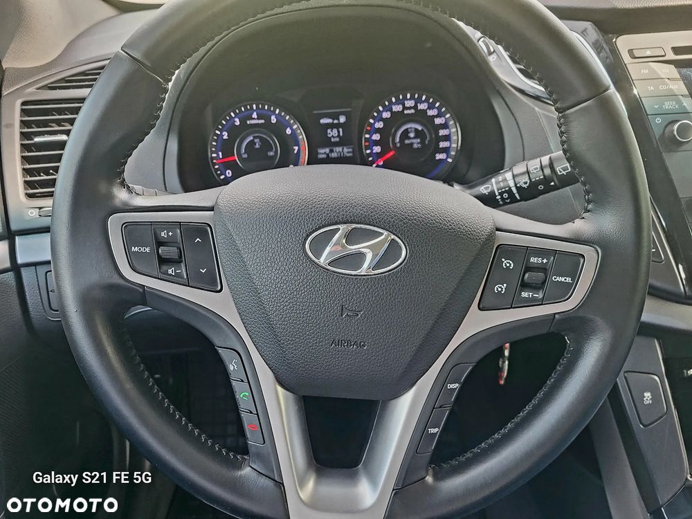Hyundai i40 i40cw 1.6 Fifa World Cup Edition - 17