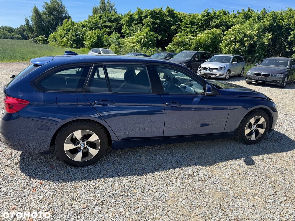 BMW Seria 3 318d M Sport - 2